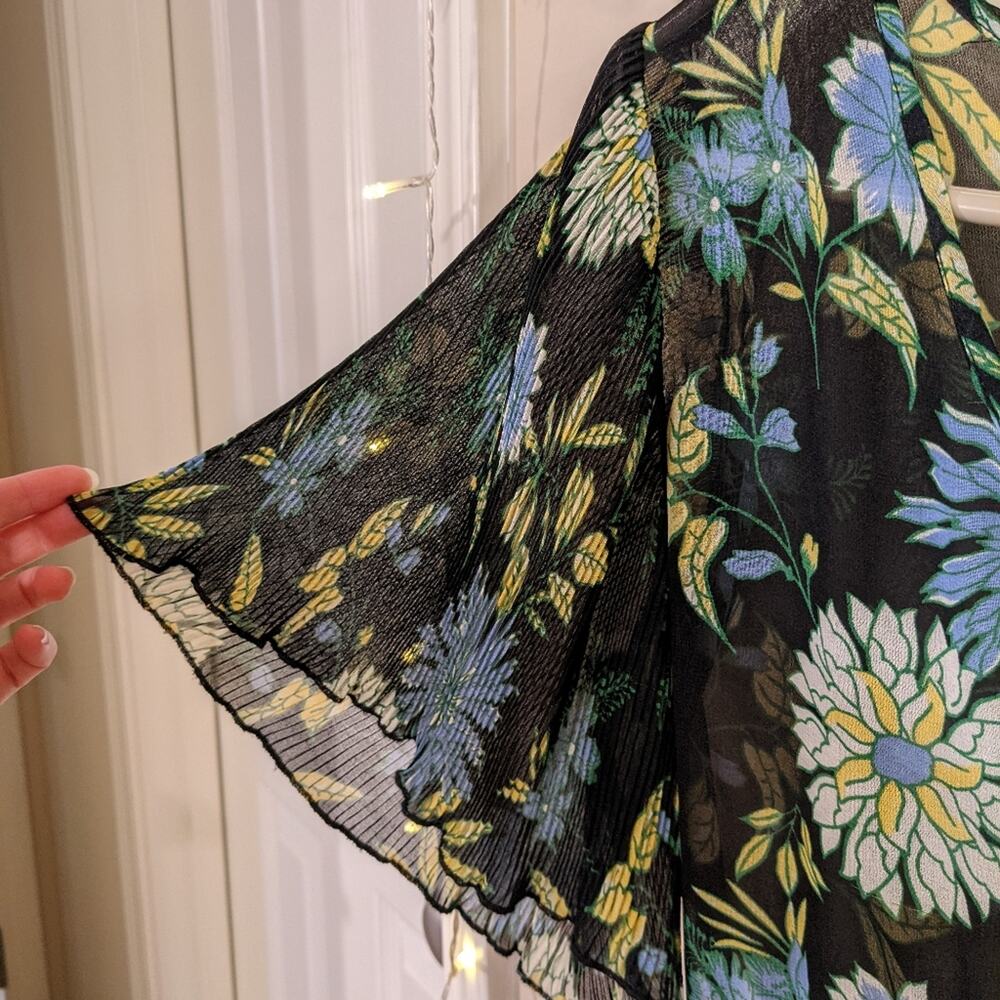 Zara Floral Pleated Dress Size XS - Picture 5 of 10
